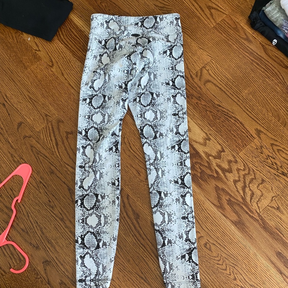 Snake skin koral leggings